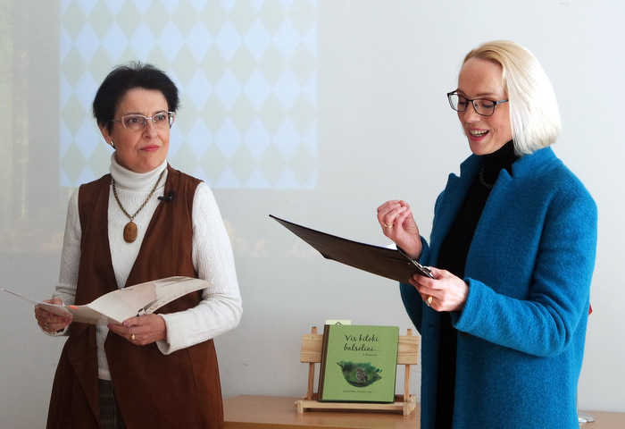 „Anykščių šilelį“ Anykščių gimnazistams ispaniškai skaitė jo vertėja Carmen Caro Dugo, o lietuviškai – aktorė Dalia Michelevičiūtė.