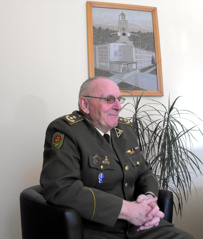 Kauno anykštėnas Stanislovas Adamonis J. Biliūno gimnazijoje