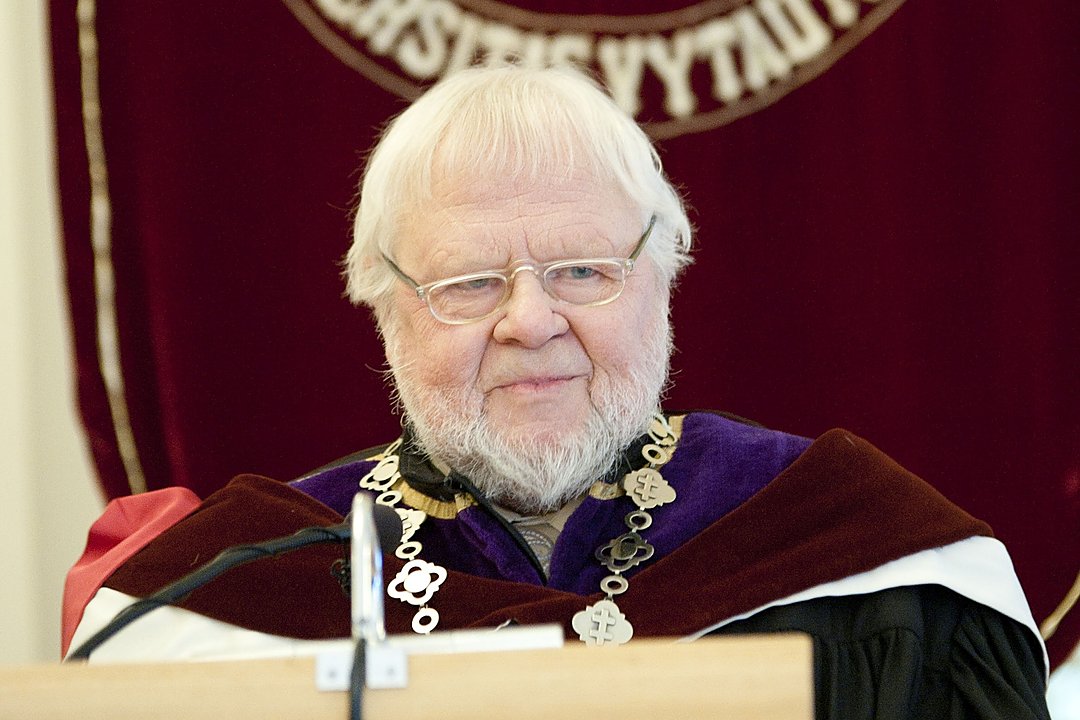 Prof. A. Avižienis prabilo apie naujųjų technologijų grėsmes. VDU nuotrauka