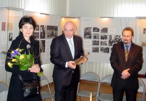 Ambasadorius G. Kerdikošvilis su žmona ir Anykščių meras S. Obelevičius.