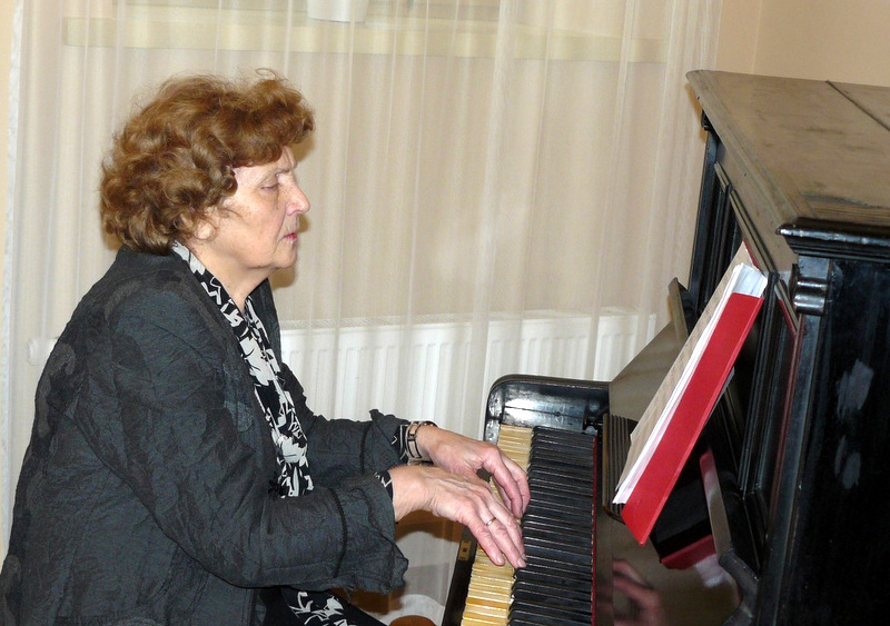 Koncertuoja pianistė Birutė Šernaitė-Barauskienė. Laimučio Regelskio nuotrauka.