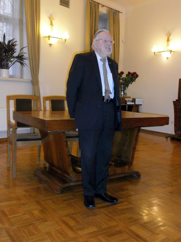 Istorinius 1990 m įvykius aptaria Lietuvos AT ir Atkuriamojo Seimo pirm., signataras, LRS garbės pirm., prof. habil. dr. Vytautas Landsbergis.